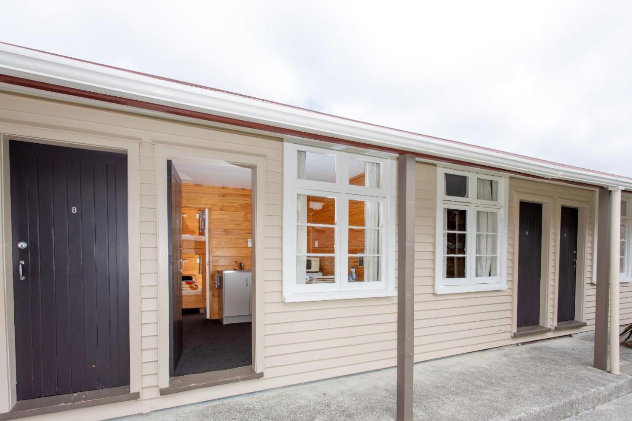 Wellington Top 10 Holiday Park Lower Hutt Exterior photo