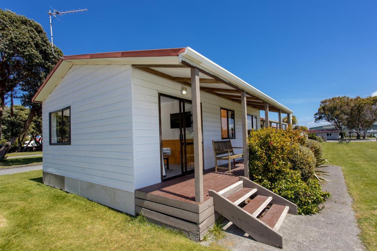 Wellington Top 10 Holiday Park Lower Hutt Exterior photo
