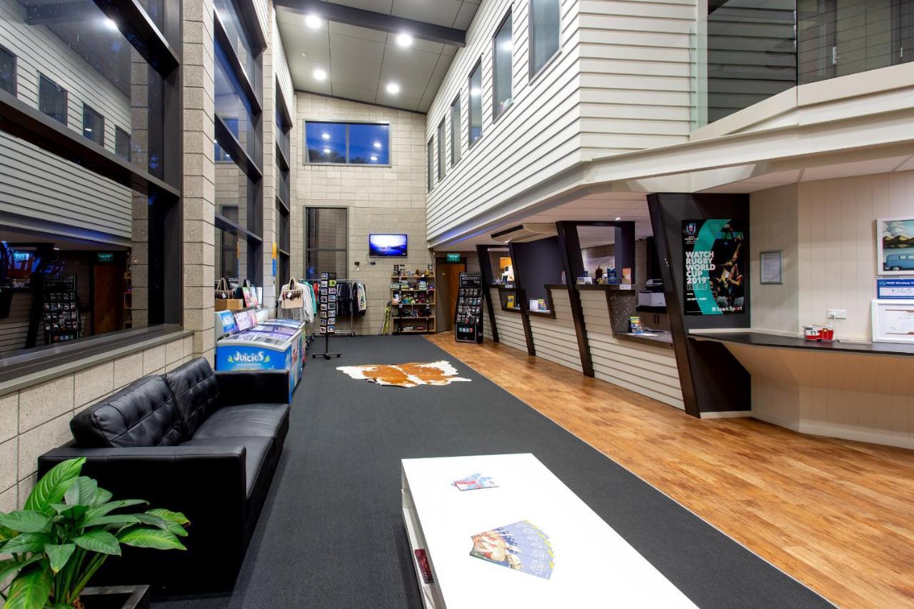 Wellington Top 10 Holiday Park Lower Hutt Exterior photo