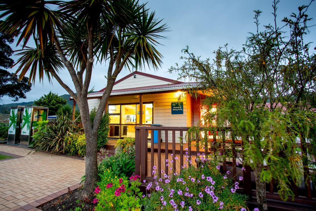 Wellington Top 10 Holiday Park Lower Hutt Exterior photo
